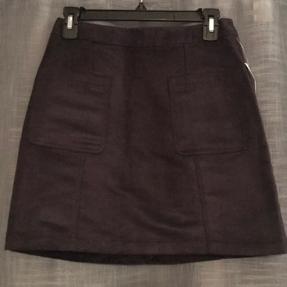 Black, suede, Old Navy skirt with pockets
